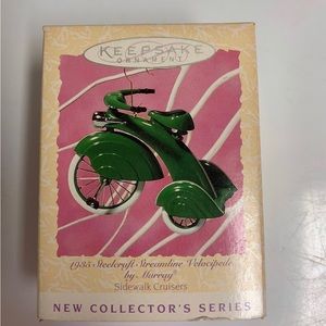 NIB  1987 Hallmark Keepsake Ornament